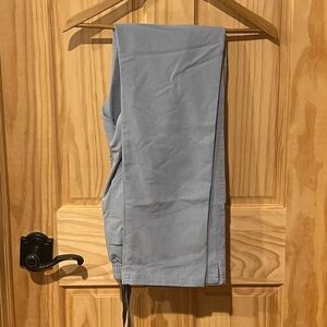 Woman Figs Skinny Leg Scrub Pants